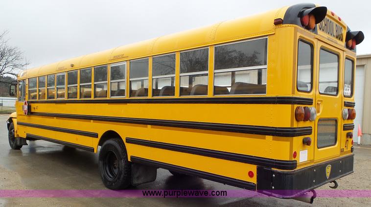 image for item L3579 2006 International 3000 bus