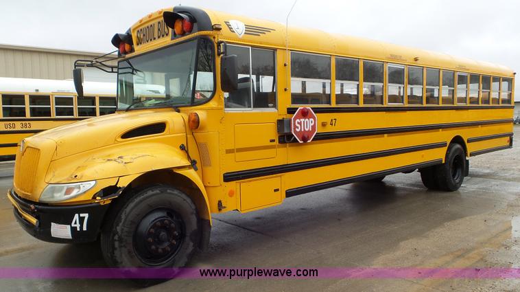 image for item L3579 2006 International 3000 bus