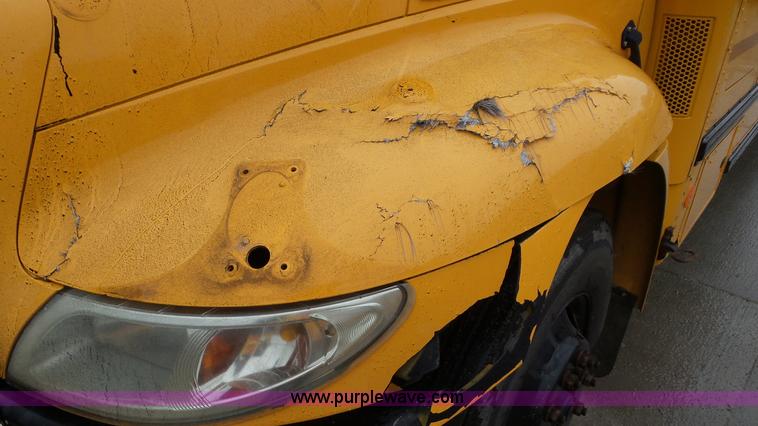 image for item L3579 2006 International 3000 bus