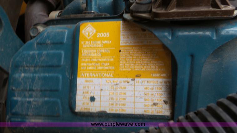 image for item L3579 2006 International 3000 bus