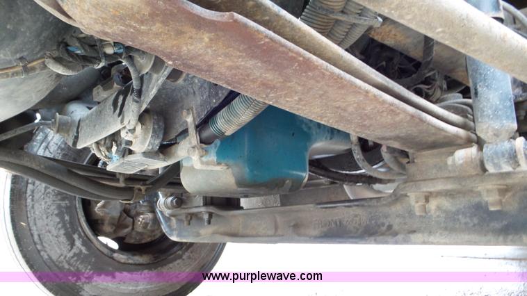 image for item L3579 2006 International 3000 bus