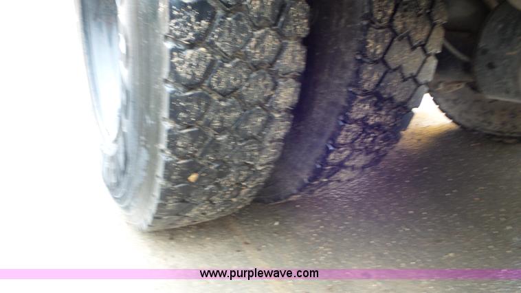 image for item L3579 2006 International 3000 bus