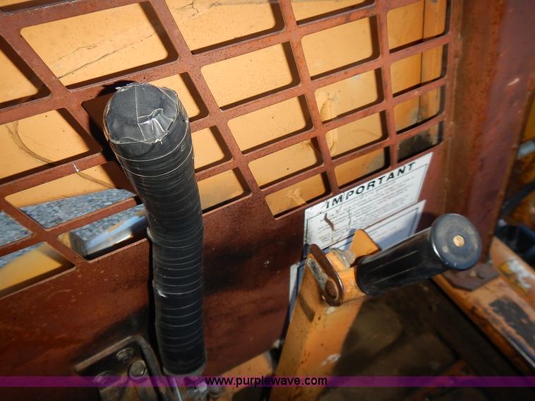 image for item L3587 1988 Case 1845C skid steer