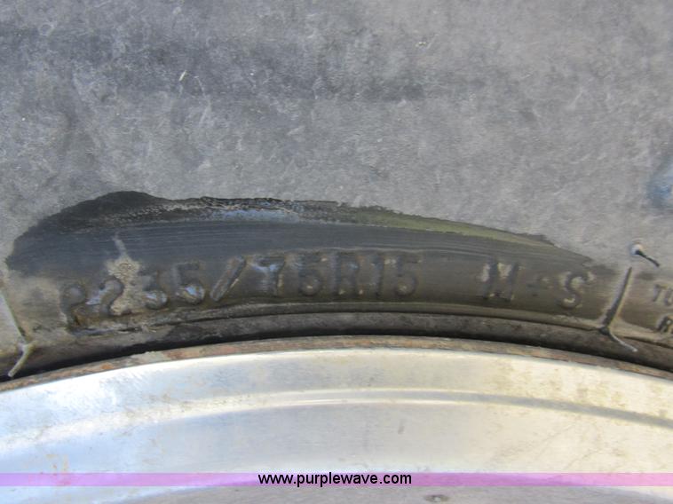 image for item L4136 1991 Ford F150 pickup truck