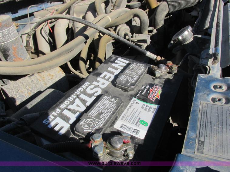 image for item L4136 1991 Ford F150 pickup truck