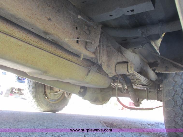 image for item L4136 1991 Ford F150 pickup truck