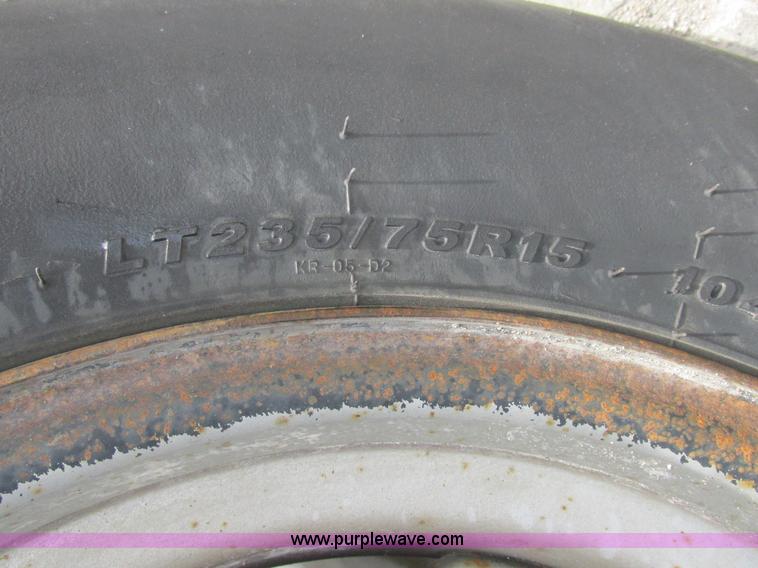 image for item L4146 1998 Chevrolet Silverado 1500 pickup truck