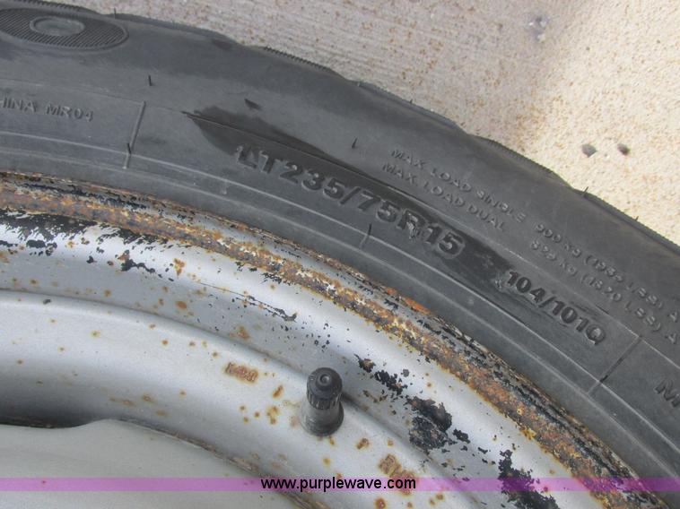 image for item L4146 1998 Chevrolet Silverado 1500 pickup truck