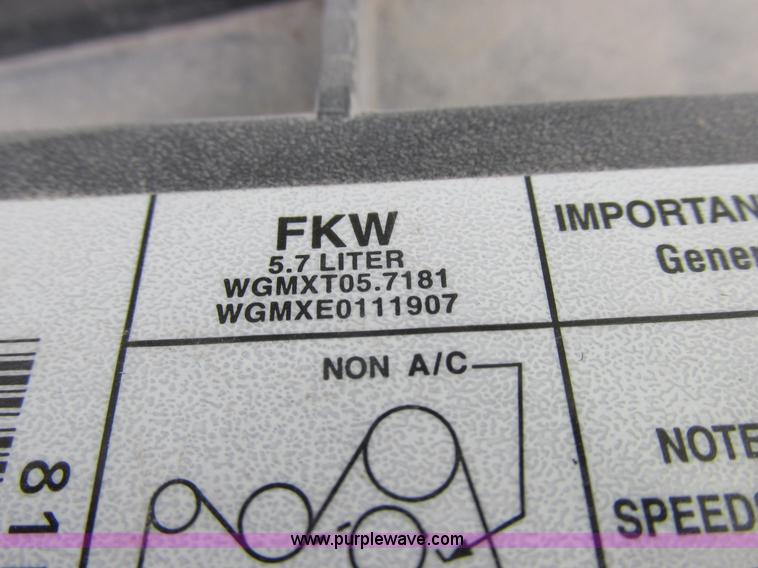 image for item L4146 1998 Chevrolet Silverado 1500 pickup truck