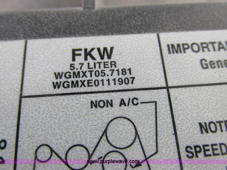 image for item L4146 1998 Chevrolet Silverado 1500 pickup truck