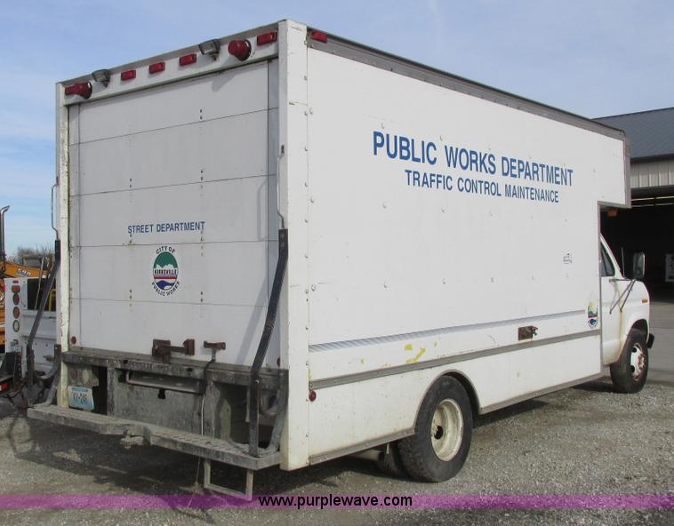 image for item L4147 1990 Ford Econoline 350 box truck