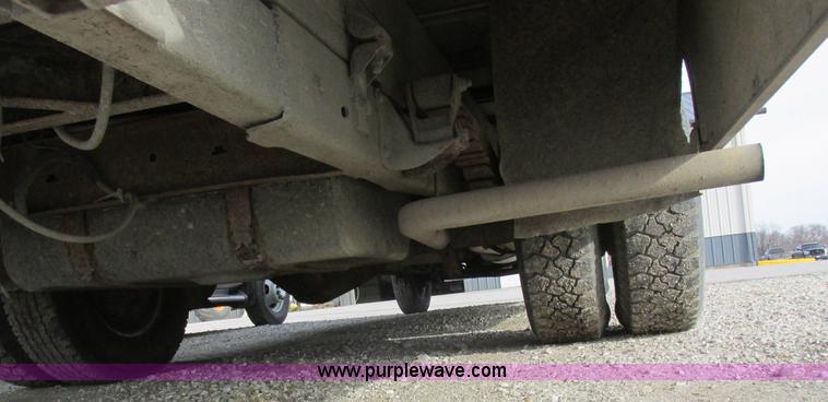 image for item L4147 1990 Ford Econoline 350 box truck