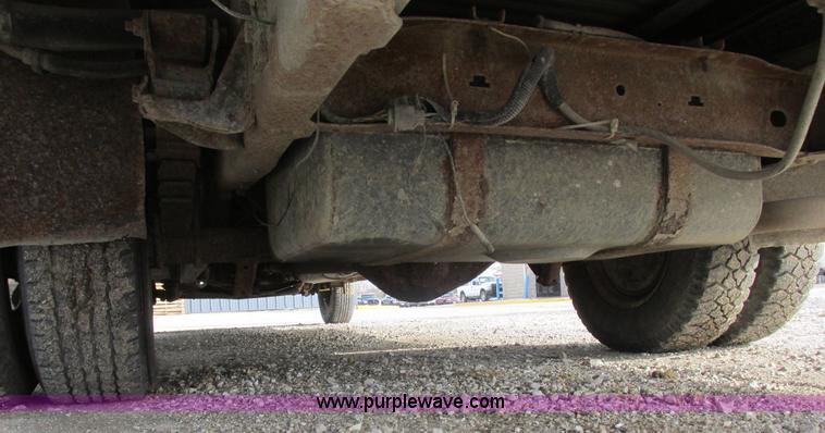 image for item L4147 1990 Ford Econoline 350 box truck