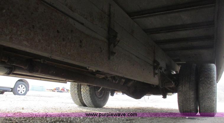 image for item L4147 1990 Ford Econoline 350 box truck