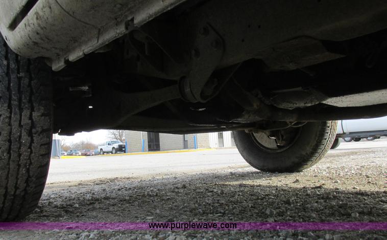 image for item L4147 1990 Ford Econoline 350 box truck