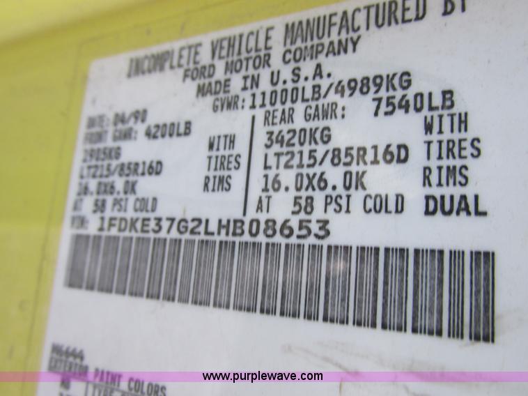 image for item L4147 1990 Ford Econoline 350 box truck