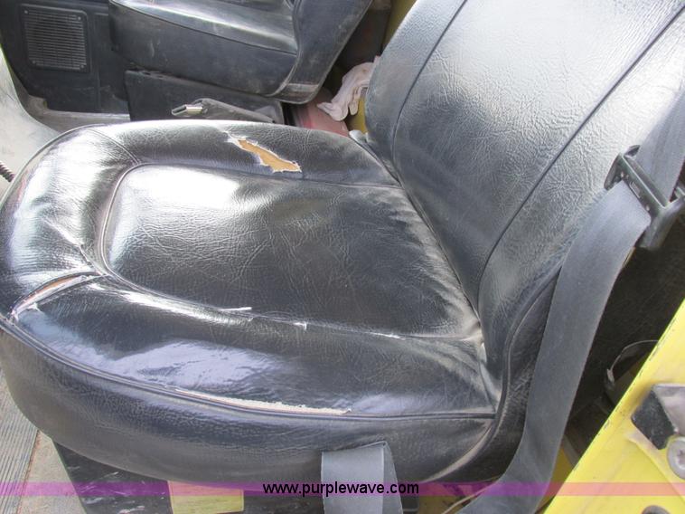 image for item L4147 1990 Ford Econoline 350 box truck