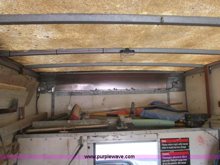 image for item L4147 1990 Ford Econoline 350 box truck