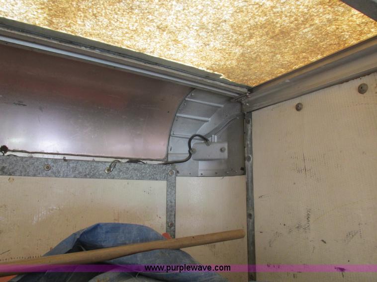 image for item L4147 1990 Ford Econoline 350 box truck