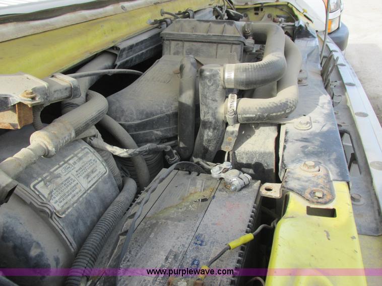 image for item L4147 1990 Ford Econoline 350 box truck