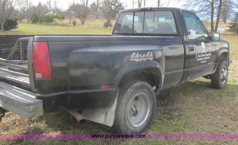 image for item L4202 1998 Chevrolet 3500 pickup truck