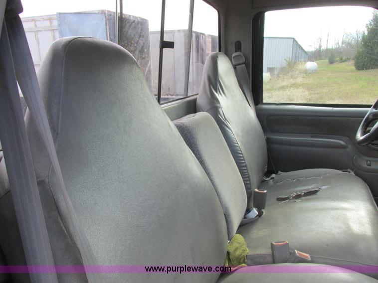 image for item L4202 1998 Chevrolet 3500 pickup truck