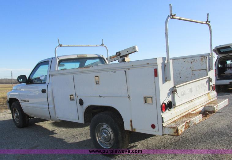 image for item L4219 1999 Dodge Ram 2500 utility truck