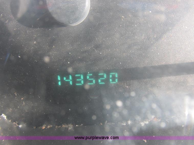 image for item L4219 1999 Dodge Ram 2500 utility truck