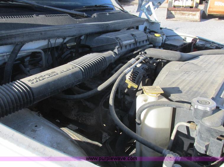 image for item L4219 1999 Dodge Ram 2500 utility truck