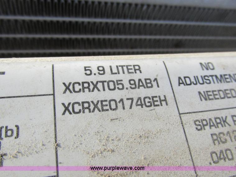 image for item L4219 1999 Dodge Ram 2500 utility truck