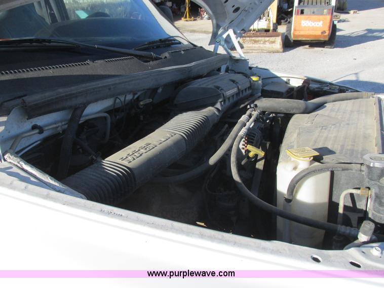 image for item L4219 1999 Dodge Ram 2500 utility truck
