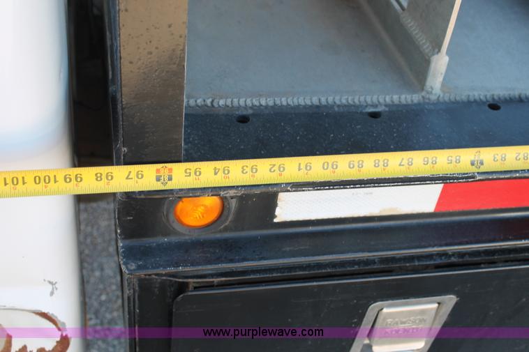 image for item L4474 2006 Ford F350 SuperCrew flatbed pickup truck