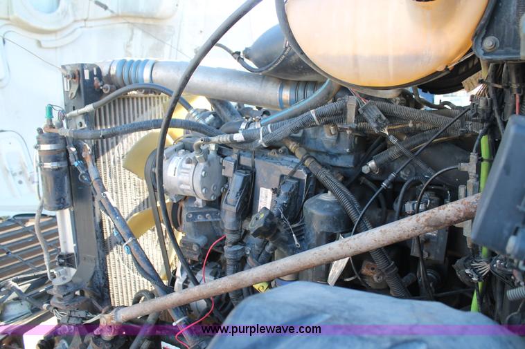 image for item L4475 2004 Mack CX613 semi truck