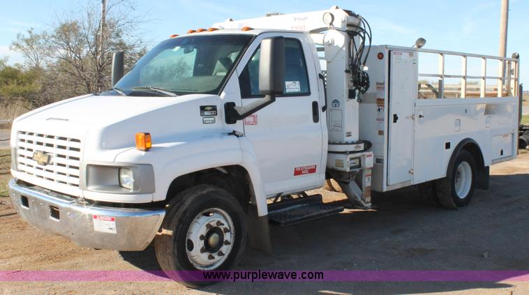 image for item L4476 2005 Chevrolet C5500 service truck
