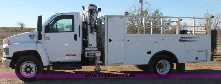 image for item L4476 2005 Chevrolet C5500 service truck