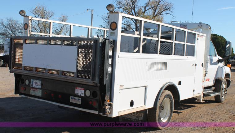 image for item L4476 2005 Chevrolet C5500 service truck