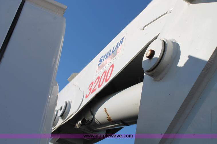 image for item L4476 2005 Chevrolet C5500 service truck