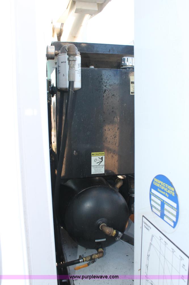 image for item L4476 2005 Chevrolet C5500 service truck