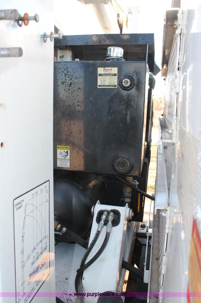 image for item L4476 2005 Chevrolet C5500 service truck