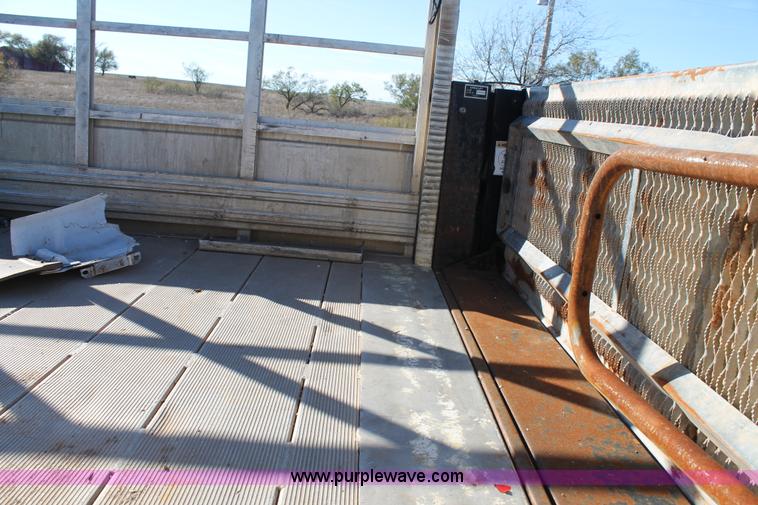 image for item L4476 2005 Chevrolet C5500 service truck