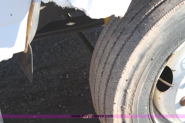 image for item L4476 2005 Chevrolet C5500 service truck