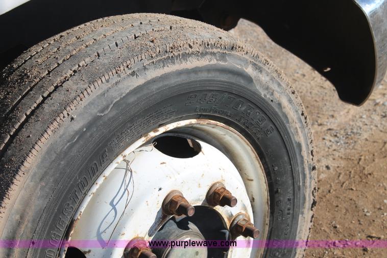 image for item L4476 2005 Chevrolet C5500 service truck