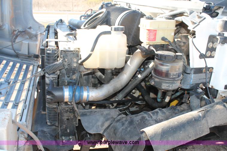 image for item L4476 2005 Chevrolet C5500 service truck