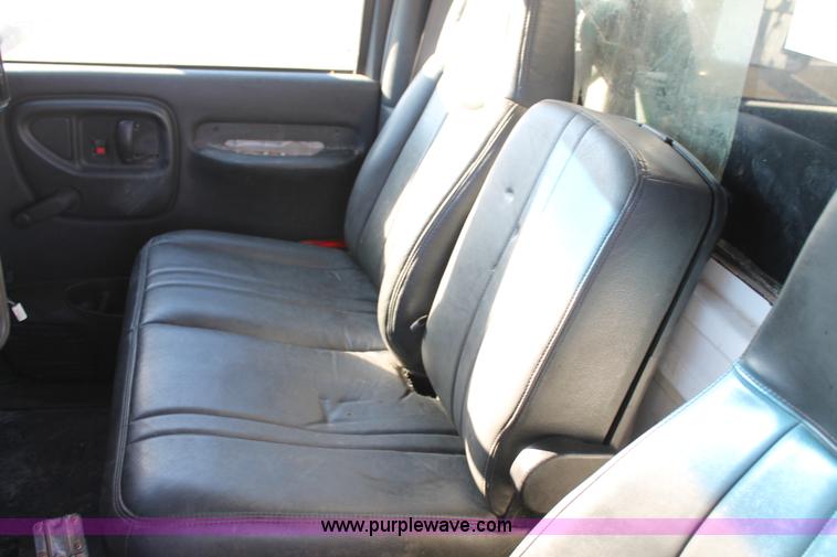 image for item L4476 2005 Chevrolet C5500 service truck