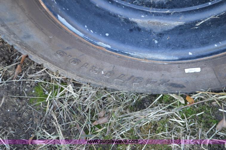 image for item L4508 2006 Chevrolet rollback truck