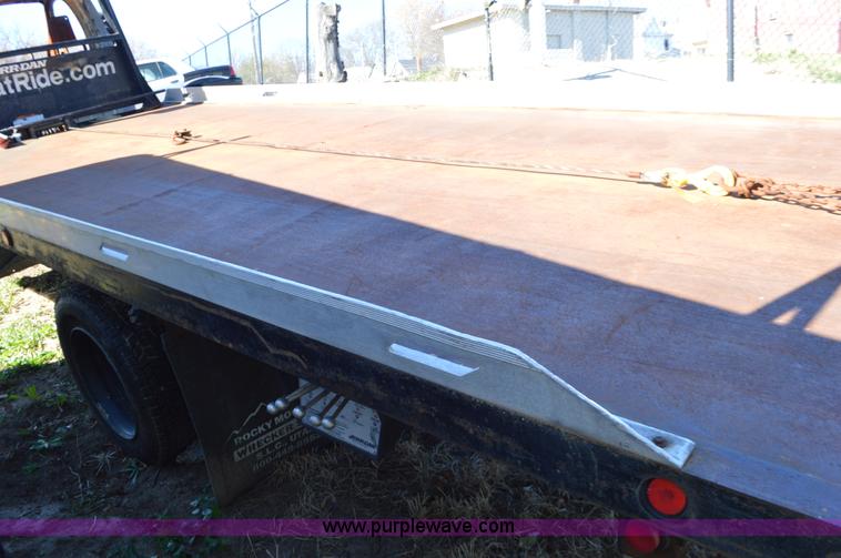 image for item L4508 2006 Chevrolet rollback truck