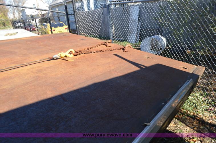 image for item L4508 2006 Chevrolet rollback truck