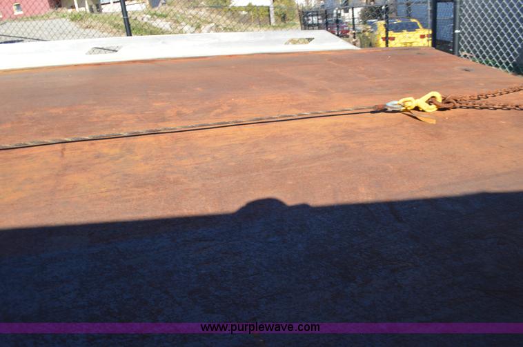 image for item L4508 2006 Chevrolet rollback truck