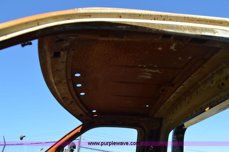 image for item L4508 2006 Chevrolet rollback truck