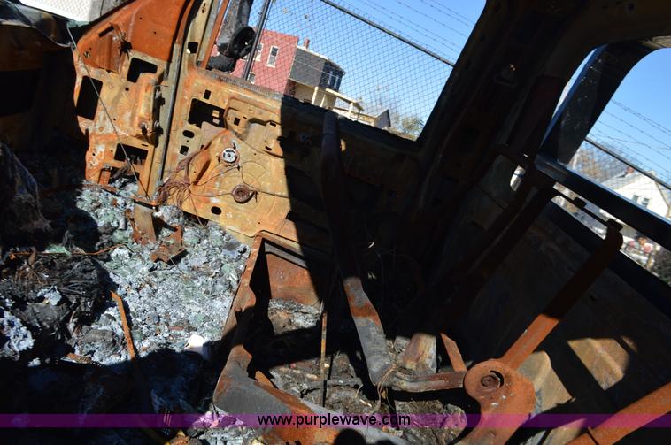 image for item L4508 2006 Chevrolet rollback truck